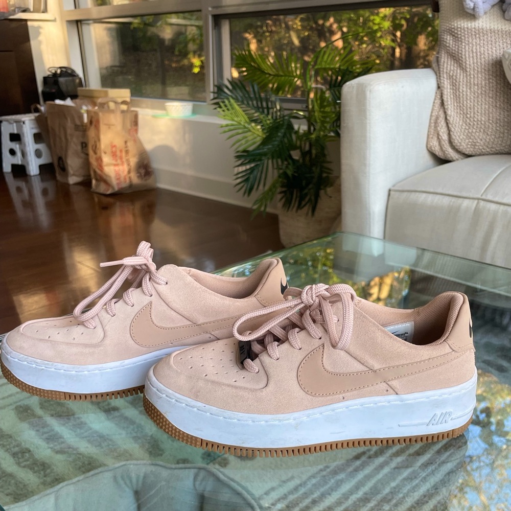Nike Air Force 1 Pink Suede